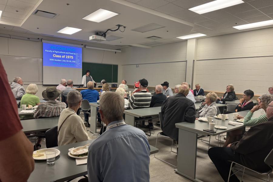 Faculty of Agricultural and Food Sciences Class of 1975