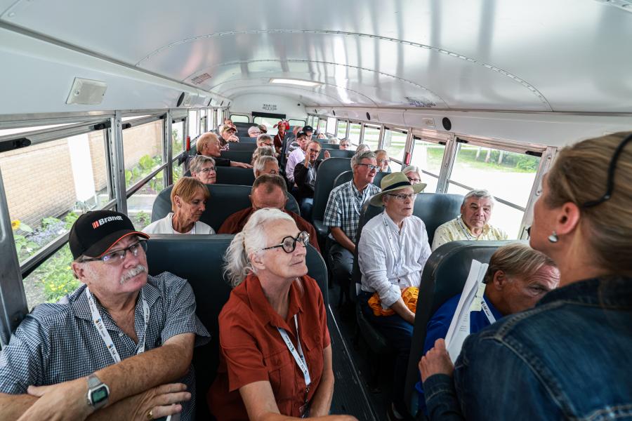 Faculty of Agricultural and Food Sciences Class of 1975