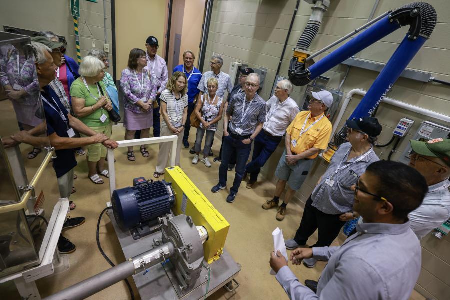 Faculty of Agricultural and Food Sciences Class of 1975